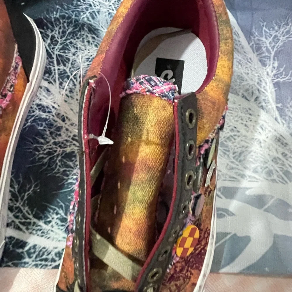 Vans Multicolor Low Top Sneakers with Black Toe - Picture 3 of 11